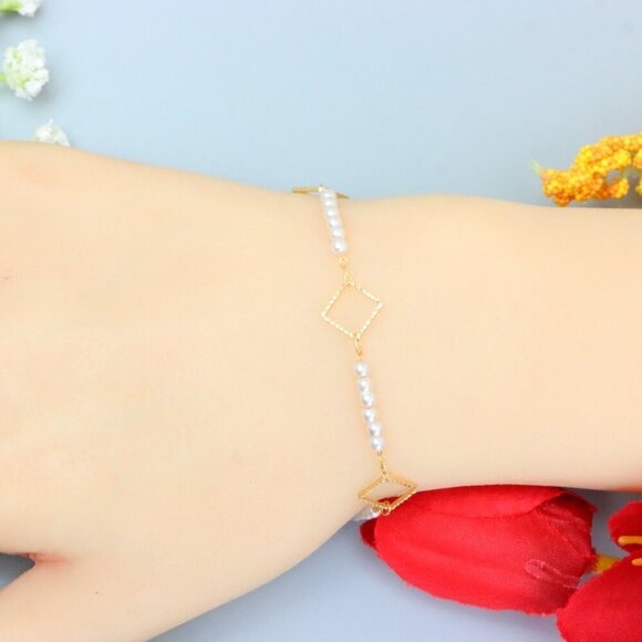 "Elegant & Trendy Bracelet, A Perfect Gift for Women, Thoughtful, EVCH1794 - Picture 7 of 10